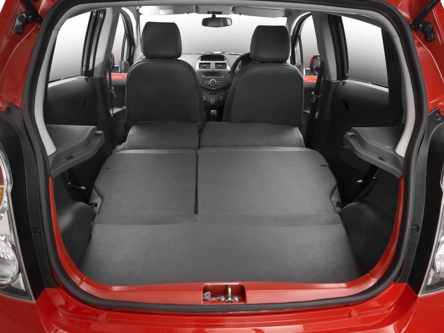  Holden Barina Spark 2010 года  (фото 35 из 40)